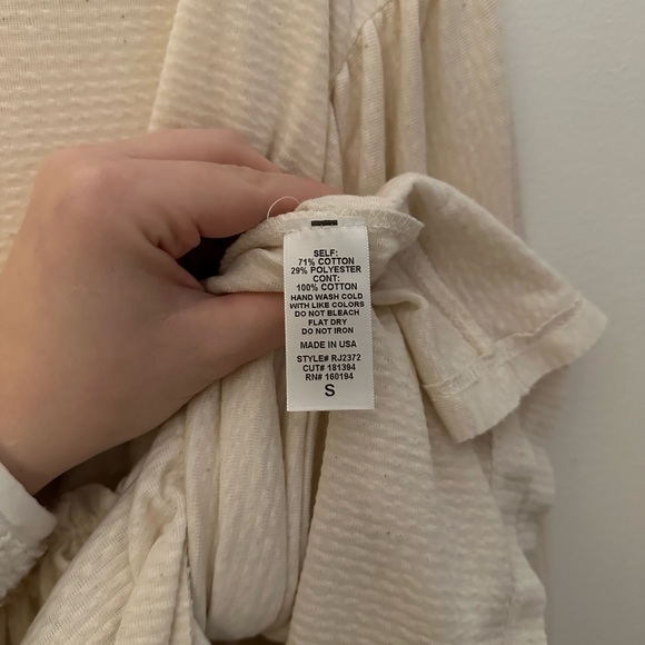 By Together flowy Tunic Top - Picture 6 of 6